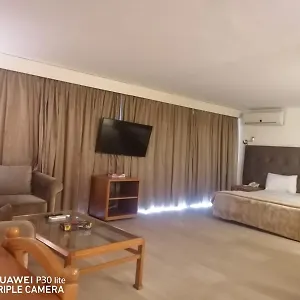 *** Hotel Charles Lebanon